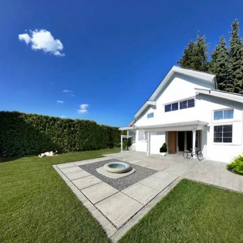 Płyta tarasowa – dlaczego to trwałe i estetyczne rozwiązanie dla nowoczesnych przestrzeni zewnętrznych?