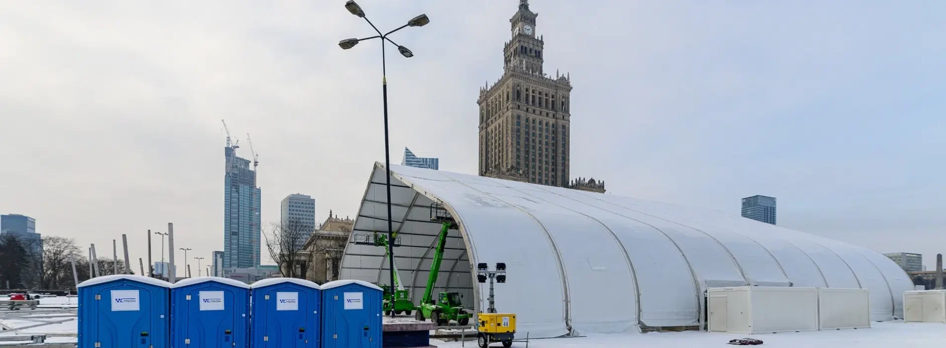 Jakie normy musi spełniać toaleta przenośna?